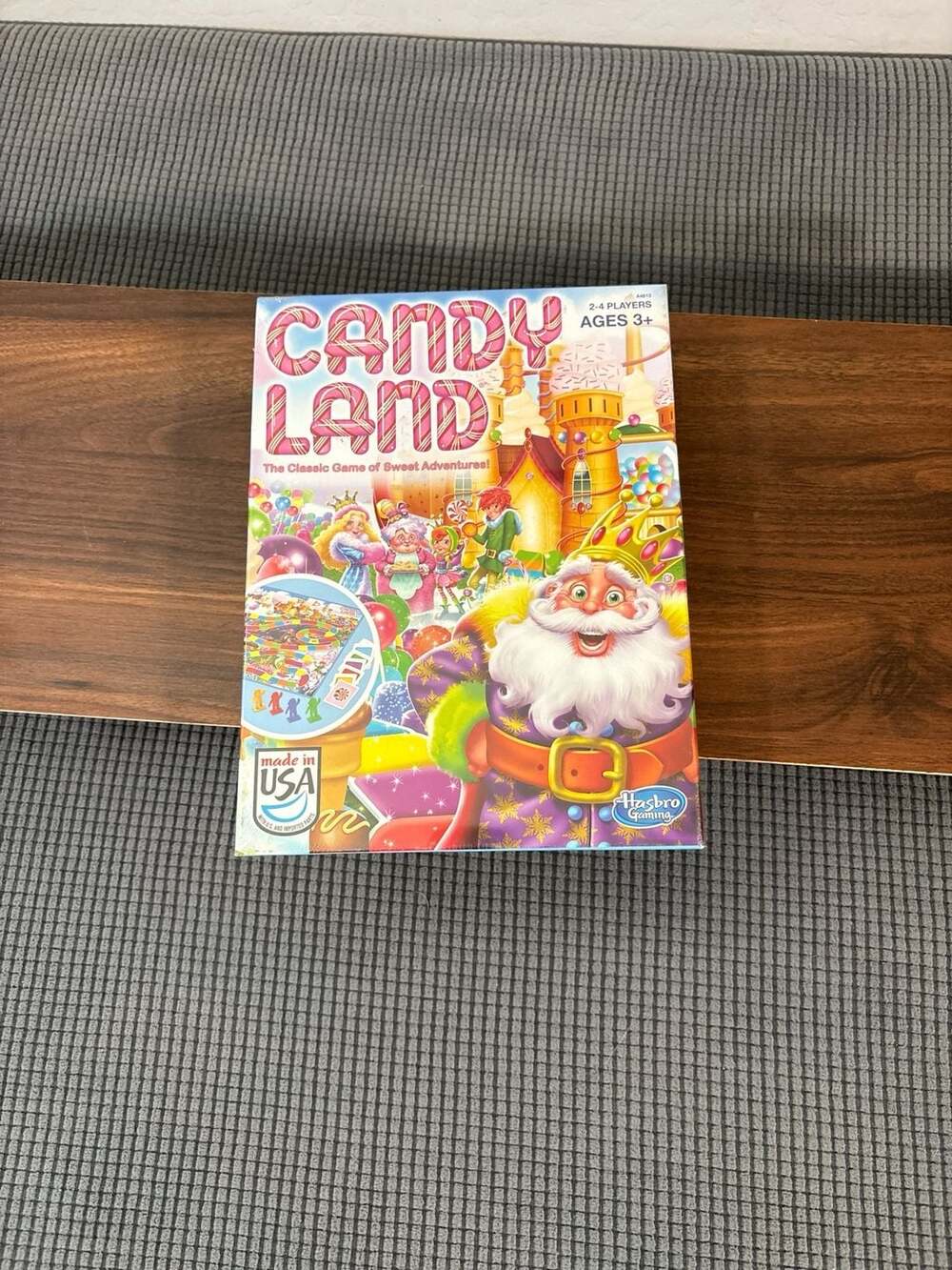 Hasbro Gaming Candy Land The Classic Game of Sweet Adventures 2014 Edition